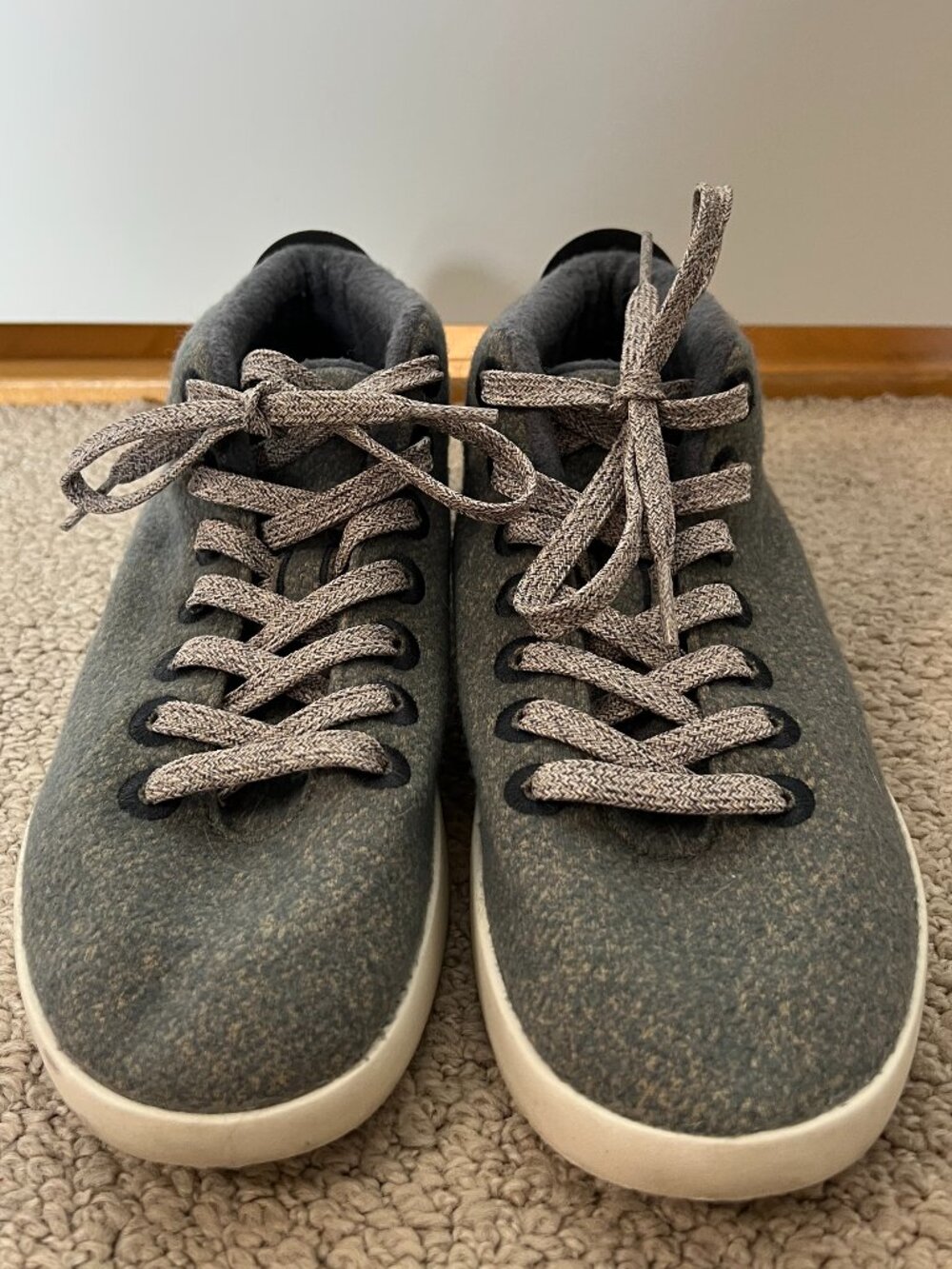 allbirds women’s Wool Runners in Heather Gray with Cream Soles